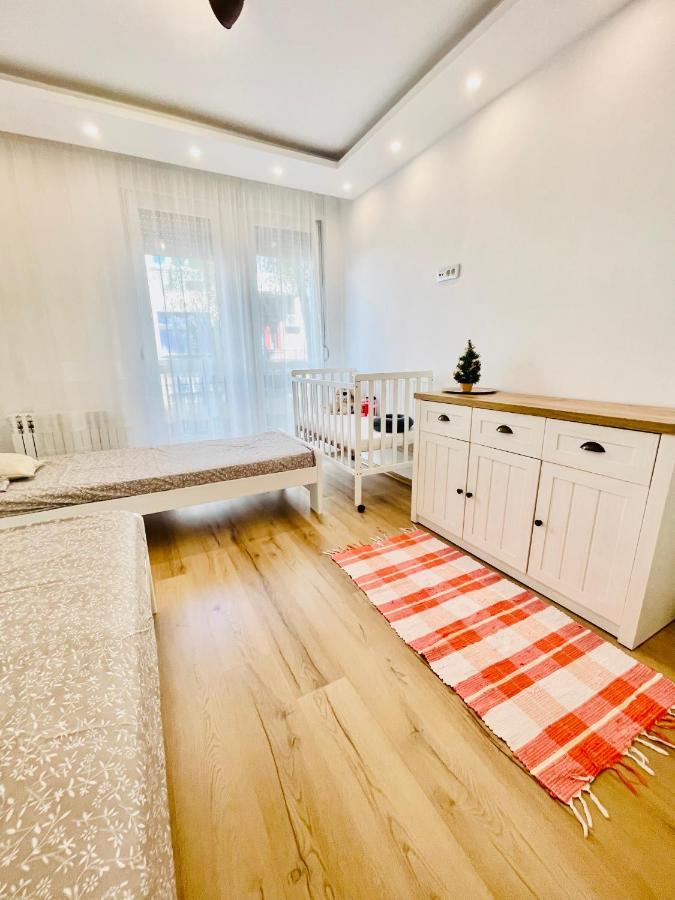 Apartman Centar Sa Sigurnim Parkingom Сараево Экстерьер фото